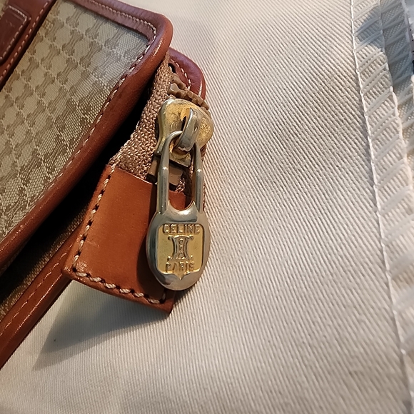 Celine Rare Vintage clutch/pouch Tan/Caramel EUC - Picture 5 of 13